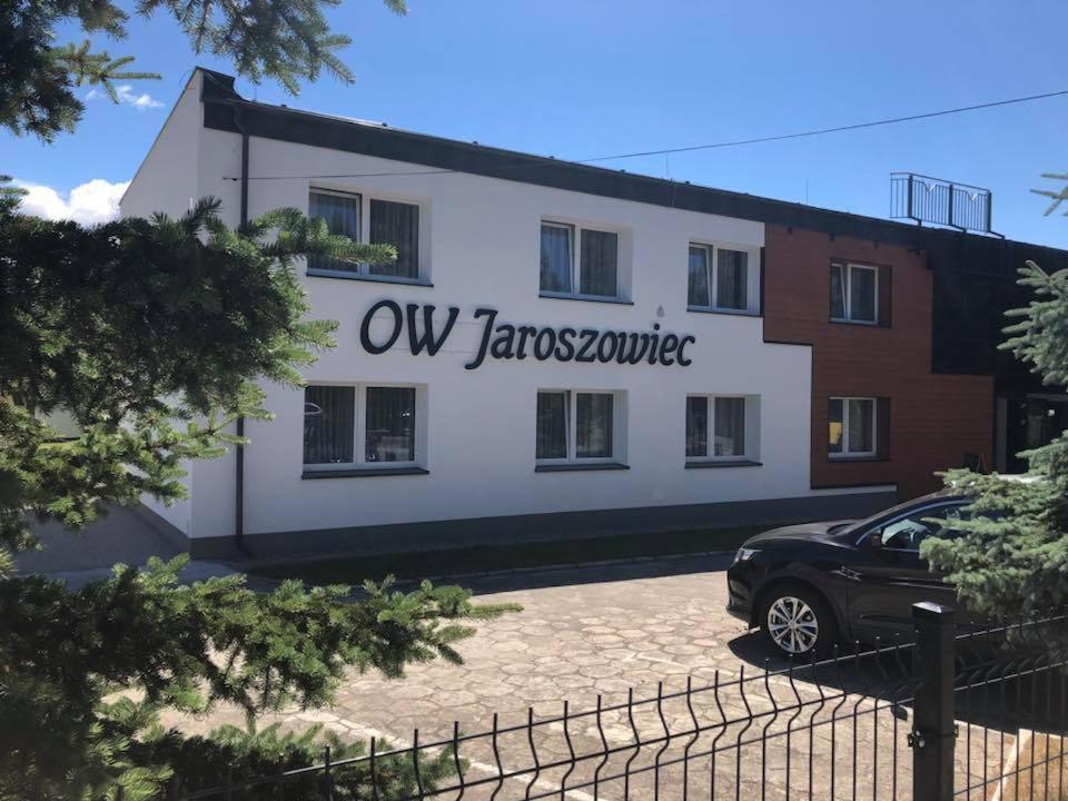 Ow Jaroszowiec Hotel วาเซ ภายนอก รูปภาพ